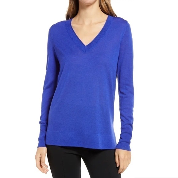 Halogen V-Neck Lightweight Merino Wool Blend Sweater in Royal Neon New With Flaw - Picture 1 of 13